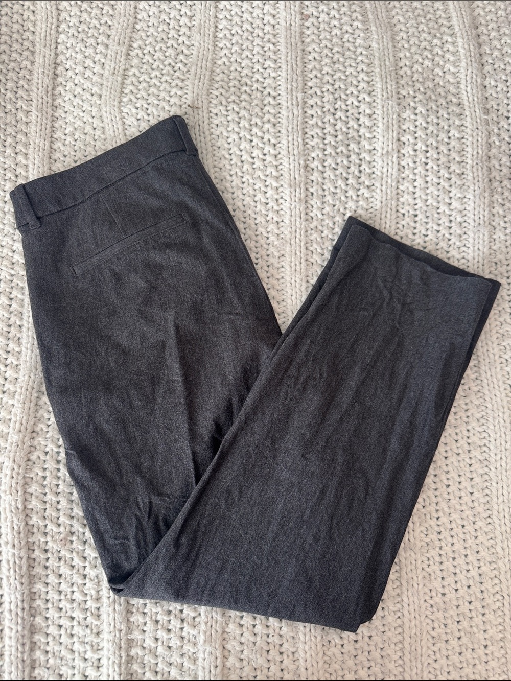 Old Navy Women's Straight Leg Pants in Charcoal Gray